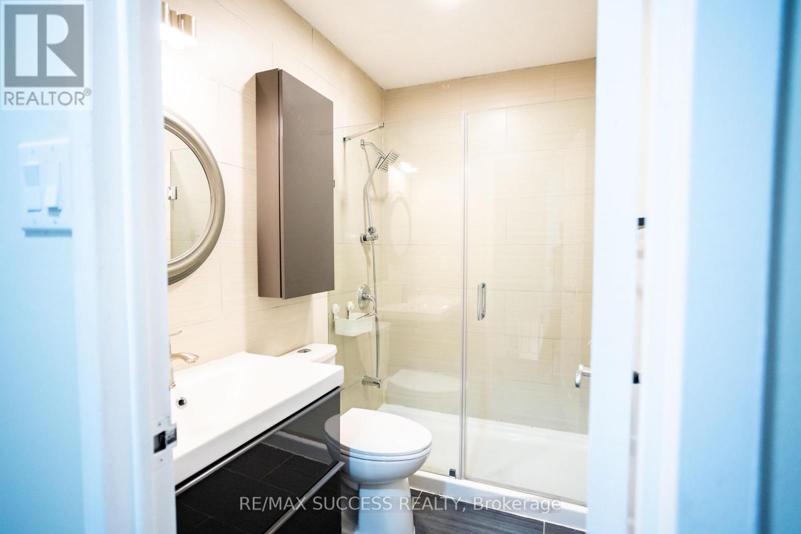 207 - 2095 Roche Court, Mississauga (Sheridan), Ontario  L5K 2C8 - Photo 17 - W12150749