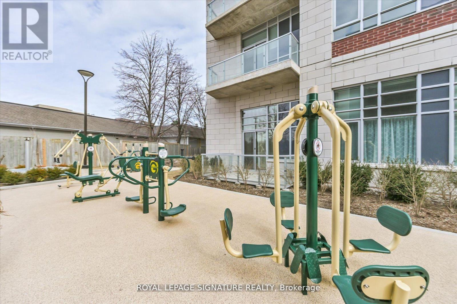 115 High Street W, Mississauga, Ontario  L5H 1K4 - Photo 37 - W12150779