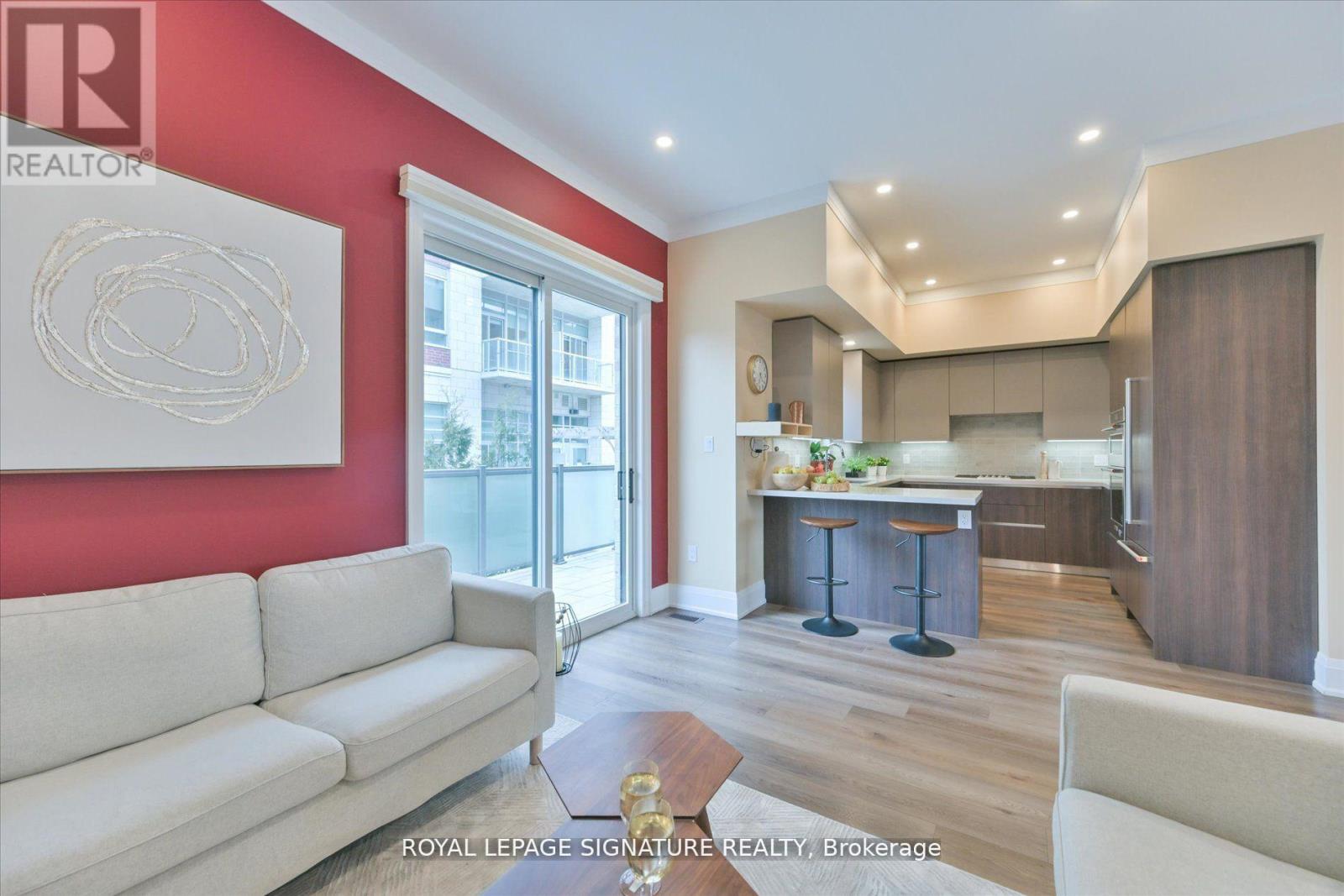 115 High Street W, Mississauga, Ontario  L5H 1K4 - Photo 9 - W12150779