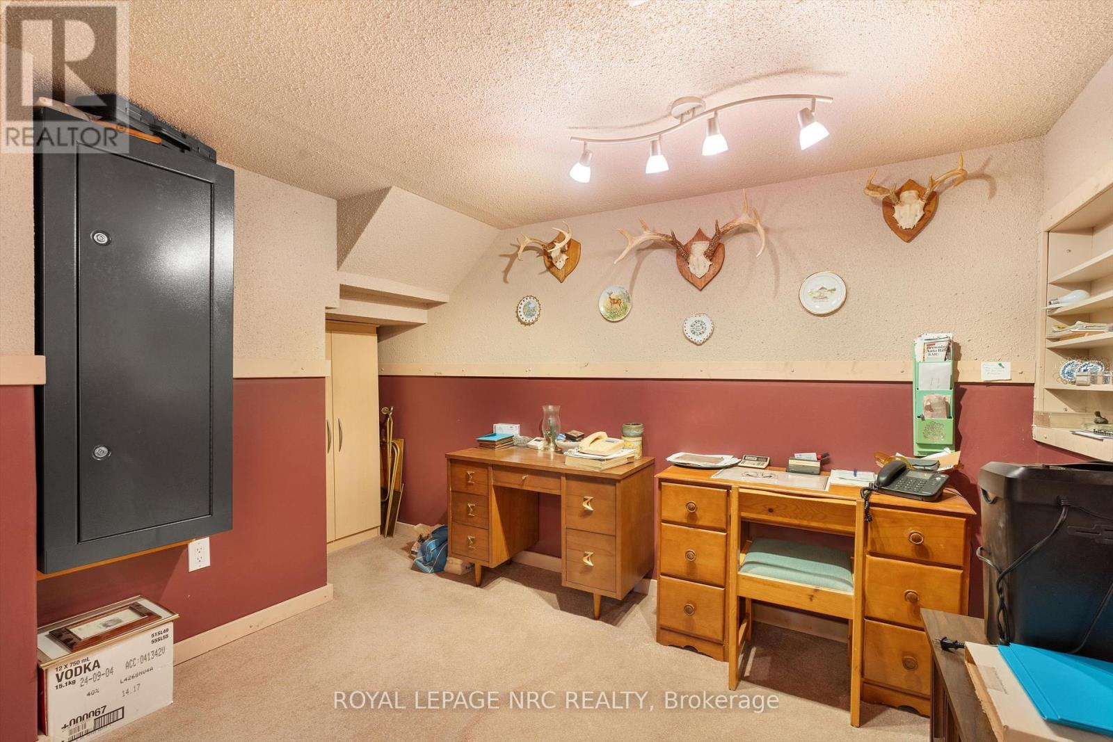 96 Lakeshore Road, St. Catharines, Ontario  L2N 2T5 - Photo 21 - X12150826