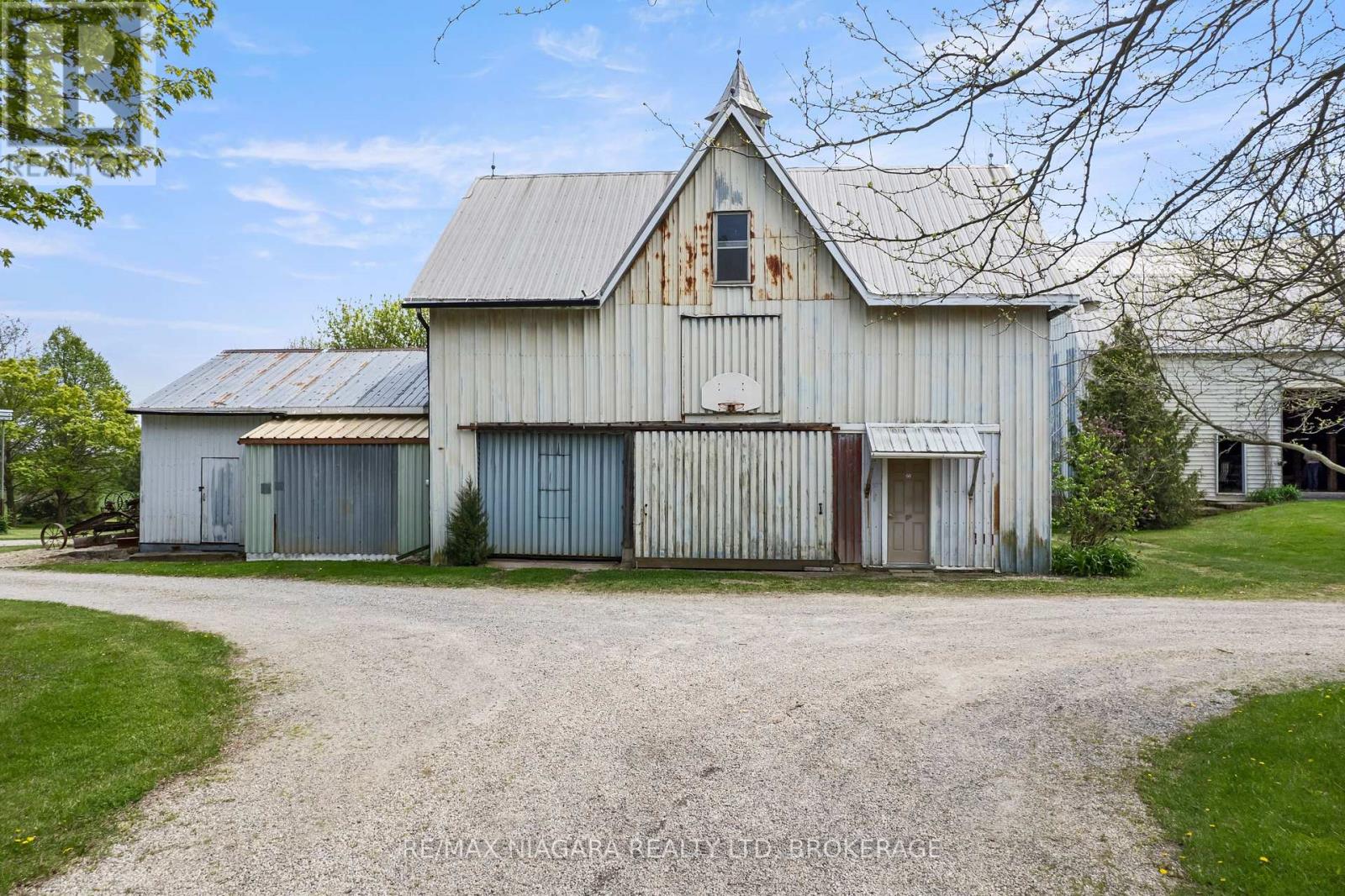 2461 Effingham Street, Pelham, Ontario  L0S 1M0 - Photo 11 - X12150952