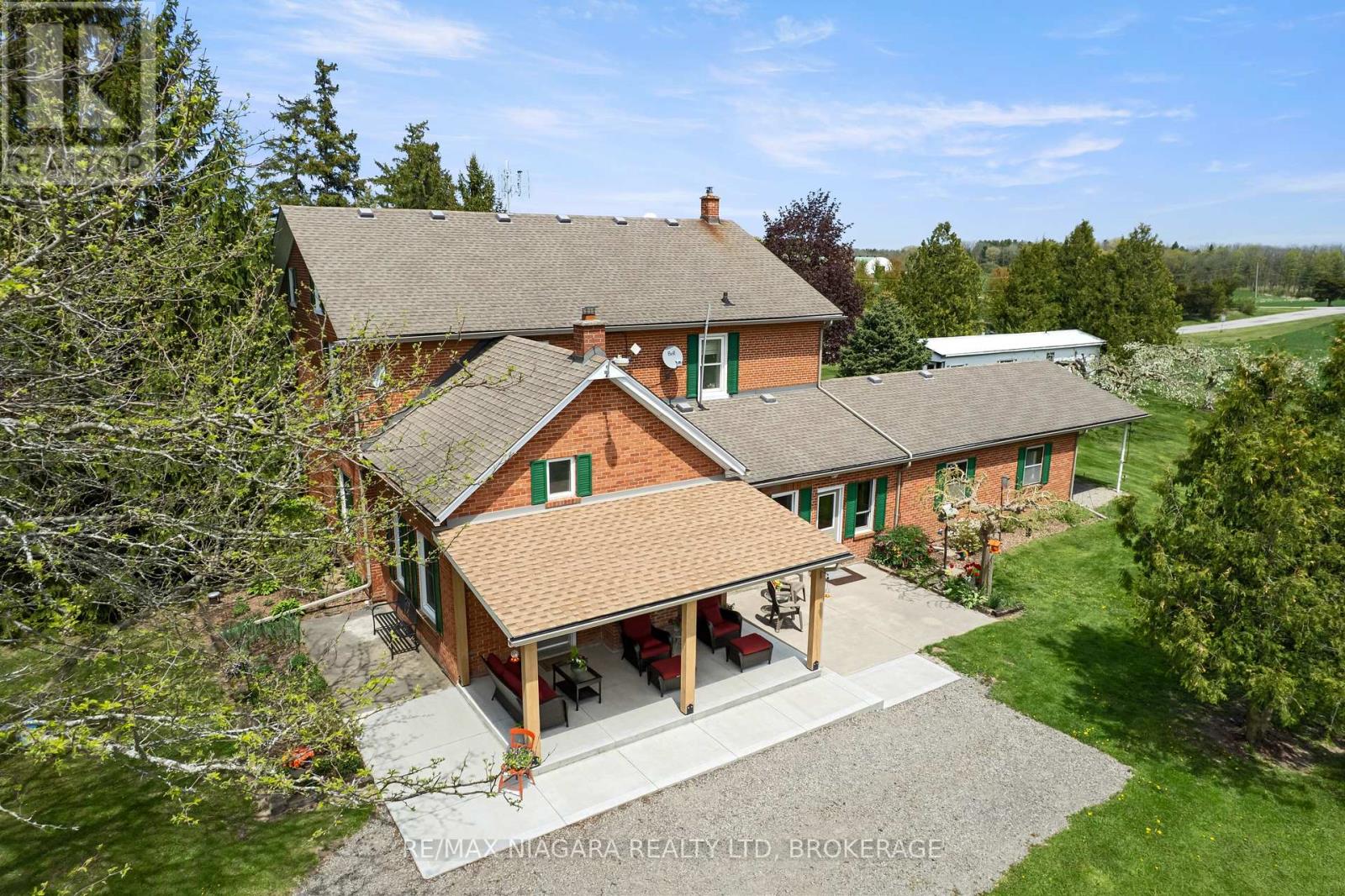2461 Effingham Street, Pelham, Ontario  L0S 1M0 - Photo 2 - X12150952