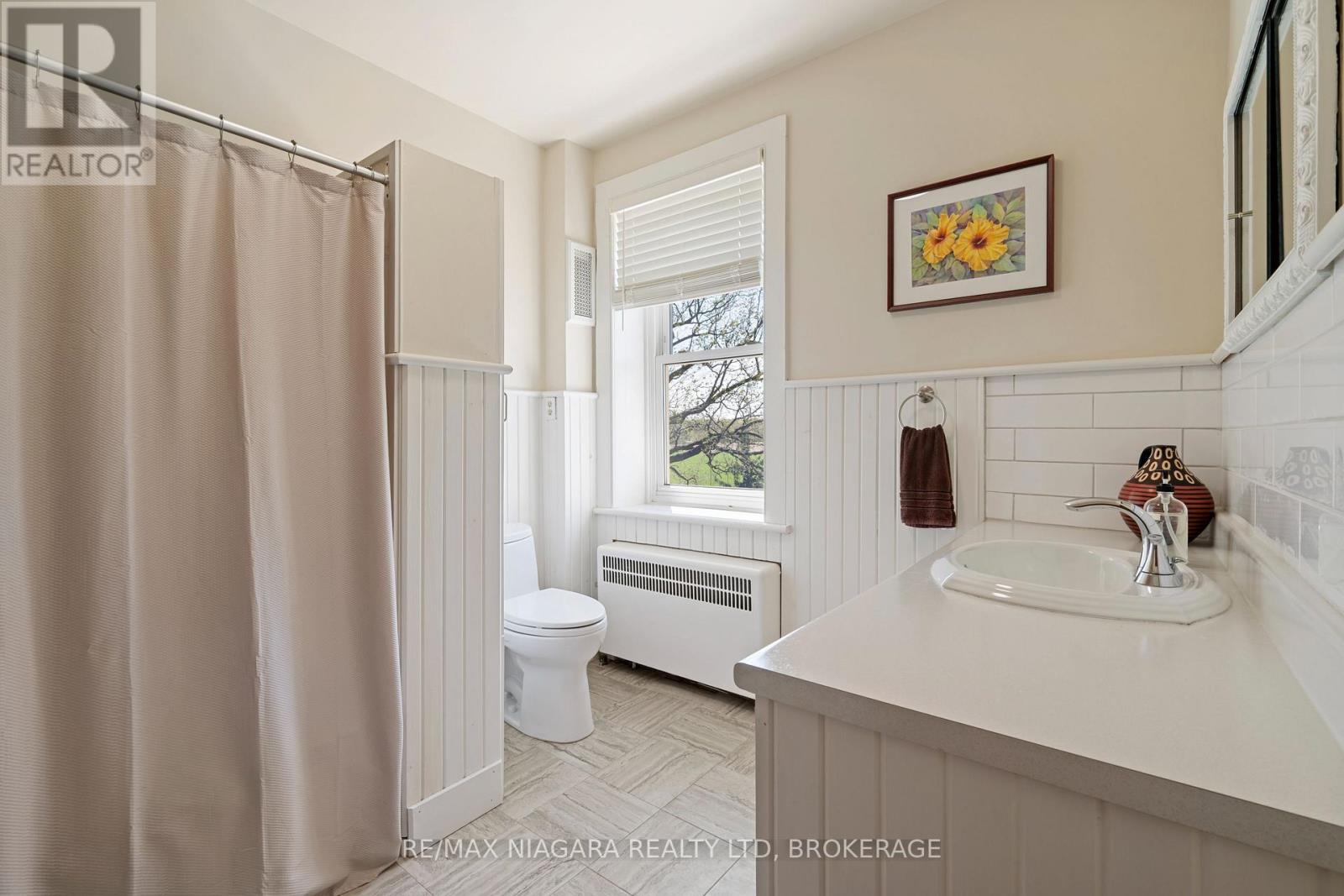 2461 Effingham Street, Pelham, Ontario  L0S 1M0 - Photo 39 - X12150952