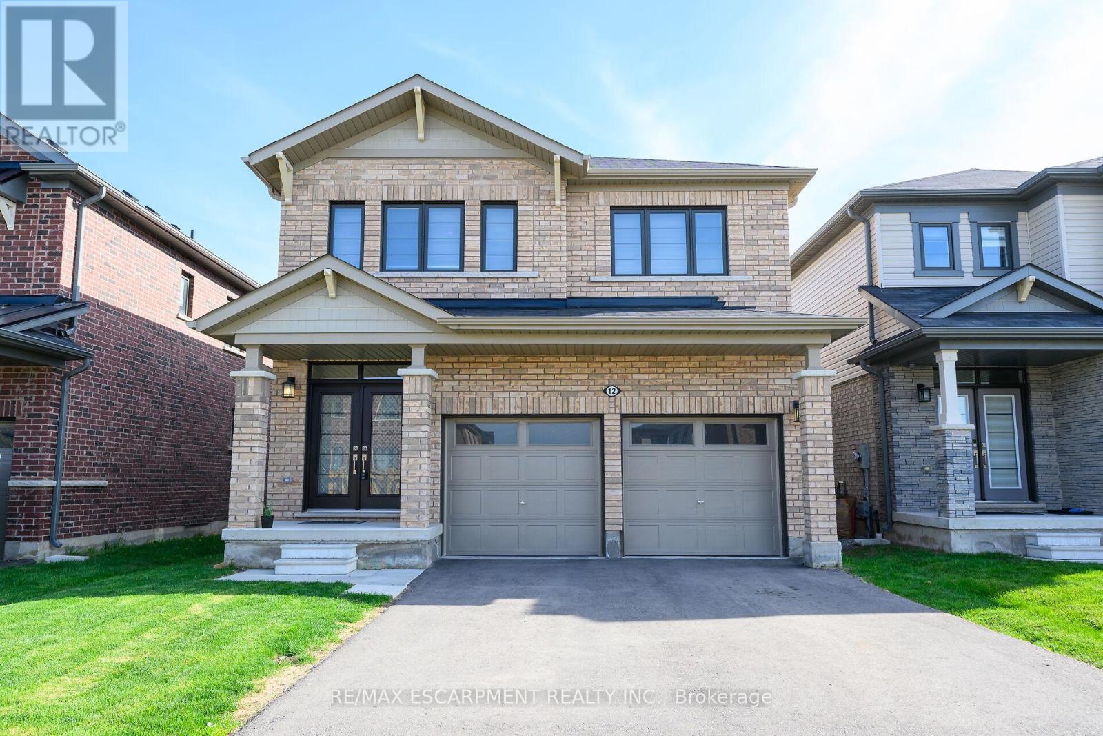12 Midhurst Heights, Hamilton, Ontario  L8J 0K9 - Photo 7 - X12150704