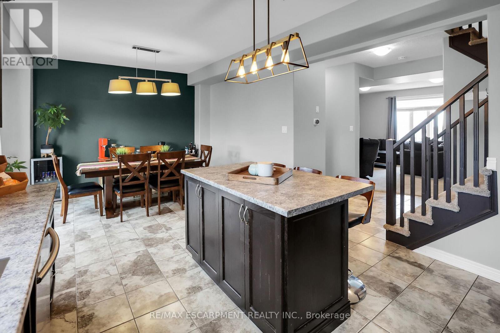 4098 Cassandra Drive, Lincoln, Ontario  L3J 0M5 - Photo 12 - X12150795