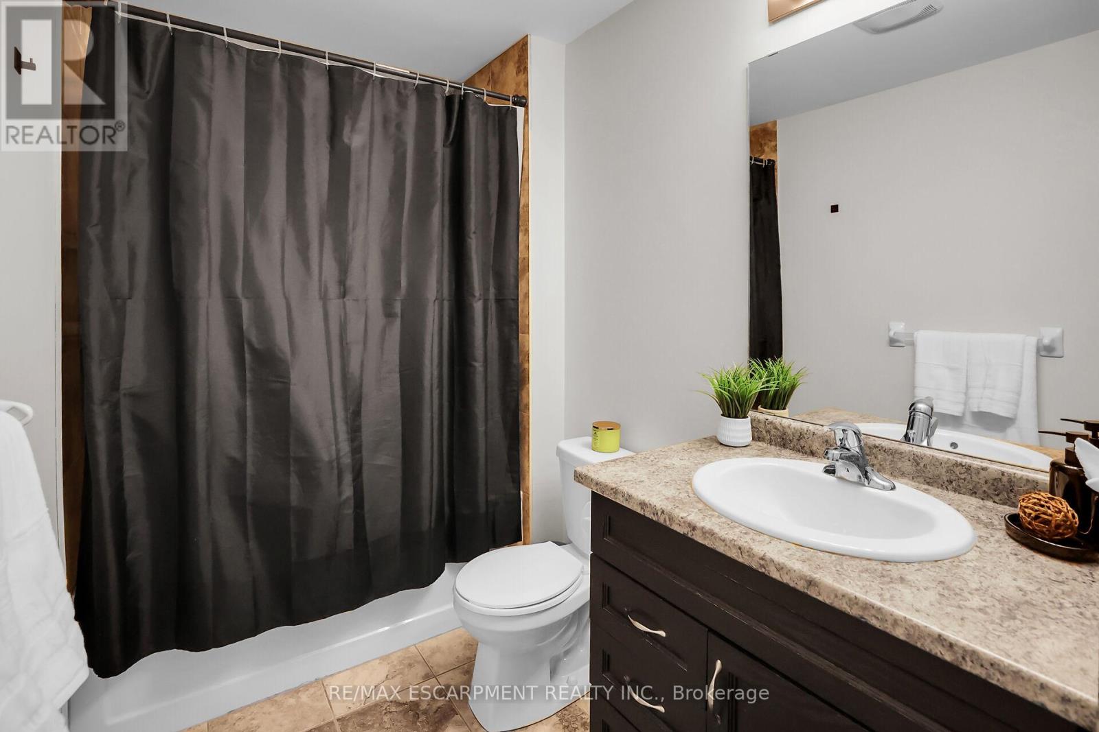 4098 Cassandra Drive, Lincoln, Ontario  L3J 0M5 - Photo 26 - X12150795