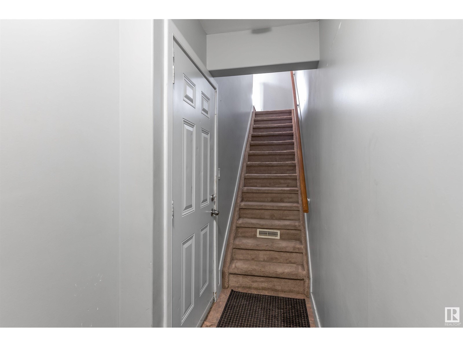Property at #11 13215 153 AV NW image 3