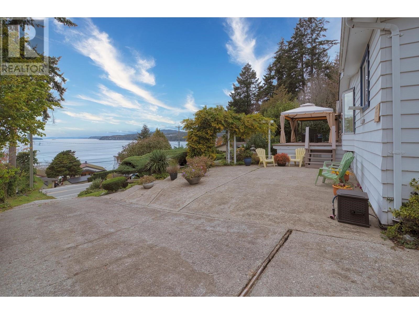 5218 Sunshine Coast Highway, Sechelt, British Columbia  V7Z 0C1 - Photo 22 - R3003205