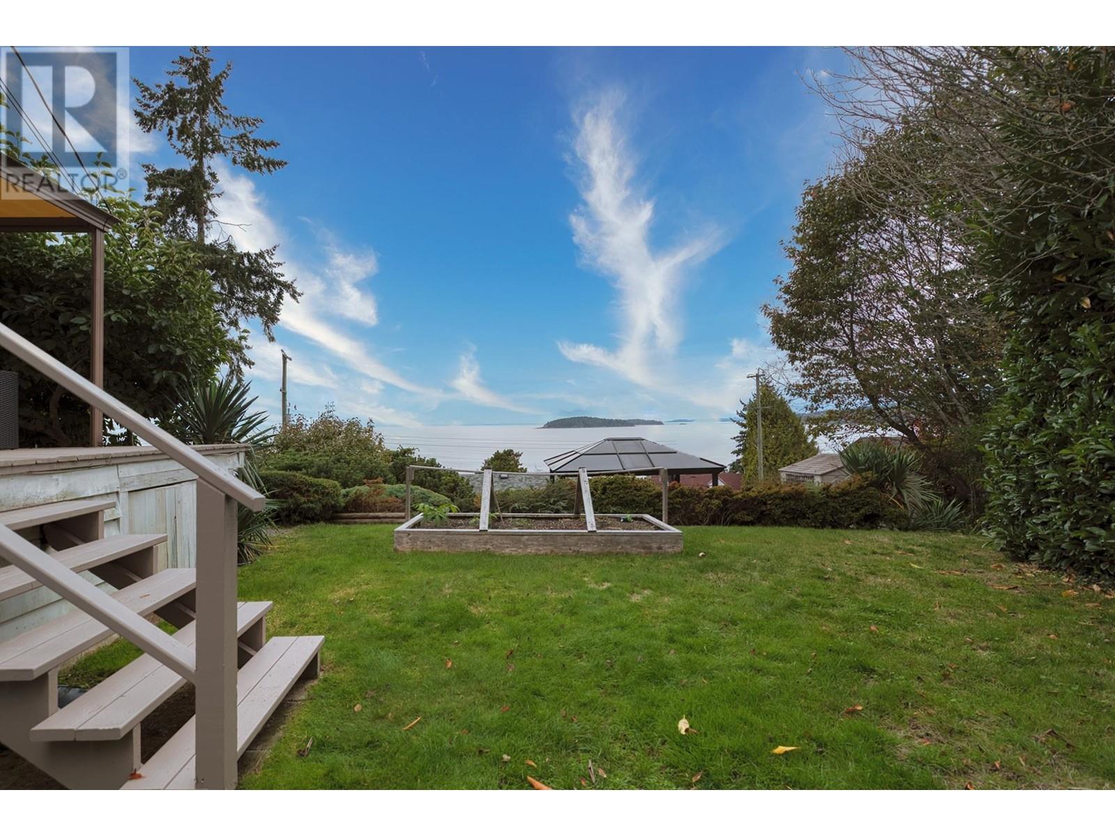 5218 Sunshine Coast Highway, Sechelt, British Columbia  V7Z 0C1 - Photo 28 - R3003205