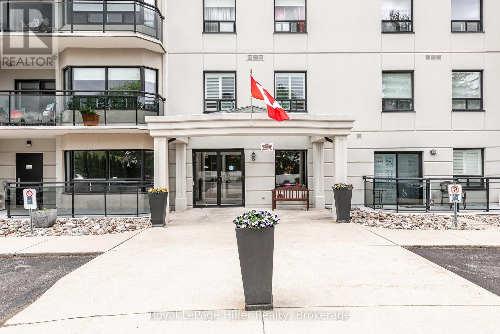 209 - 160 Romeo Street, Stratford, Ontario  N5A 4S9 - Photo 2 - X12150814