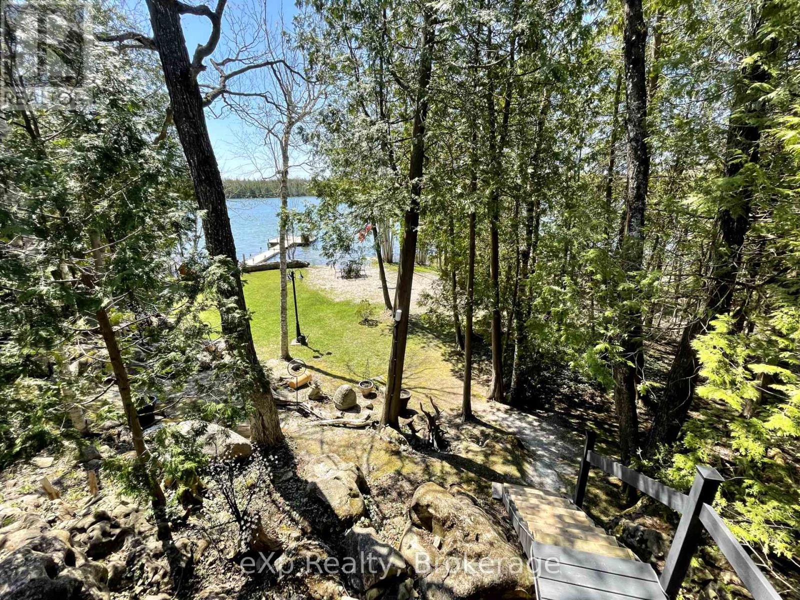 37 Hope Drive, Northern Bruce Peninsula, Ontario  N0H 1Z0 - Photo 32 - X12150851
