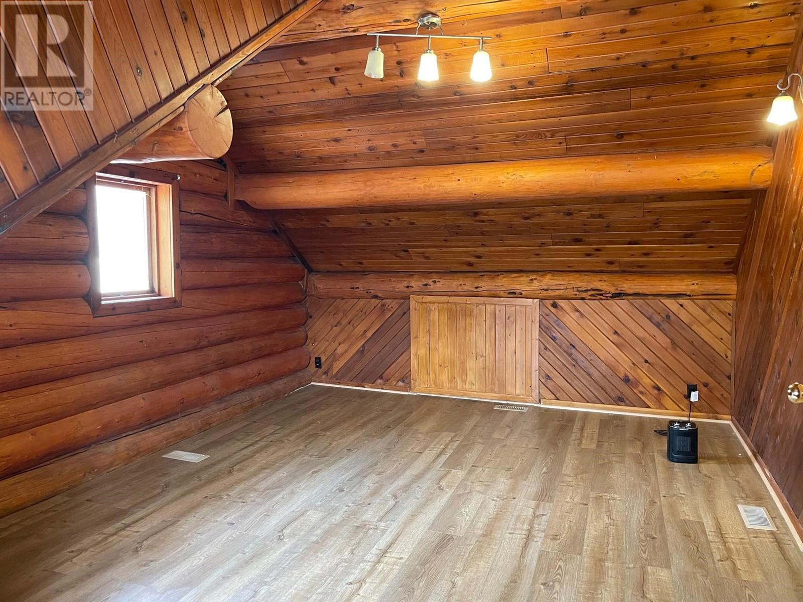 12 Walsh Road, Fort Nelson, British Columbia  V0C 1R0 - Photo 13 - R3003199