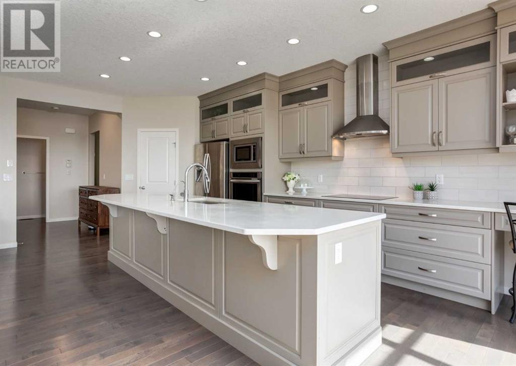 Property at 87 Cranarch Terrace SE image 5