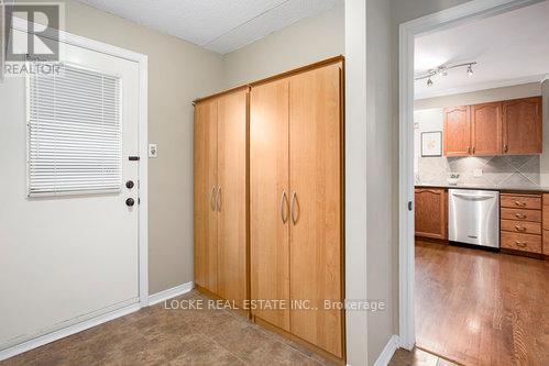 2037 Rolling Brook Drive, Ottawa, Ontario  K1W 1C9 - Photo 17 - X12150840