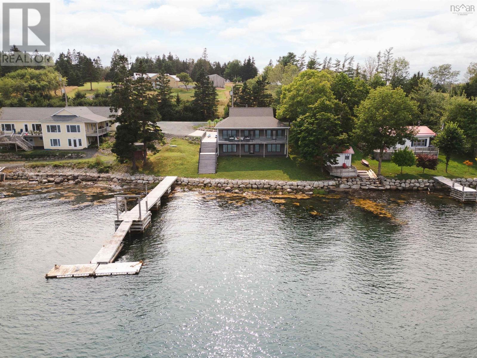 216 Hebb Point Road, Heckmans Island, Nova Scotia  B0J 2C0 - Photo 4 - 202510037