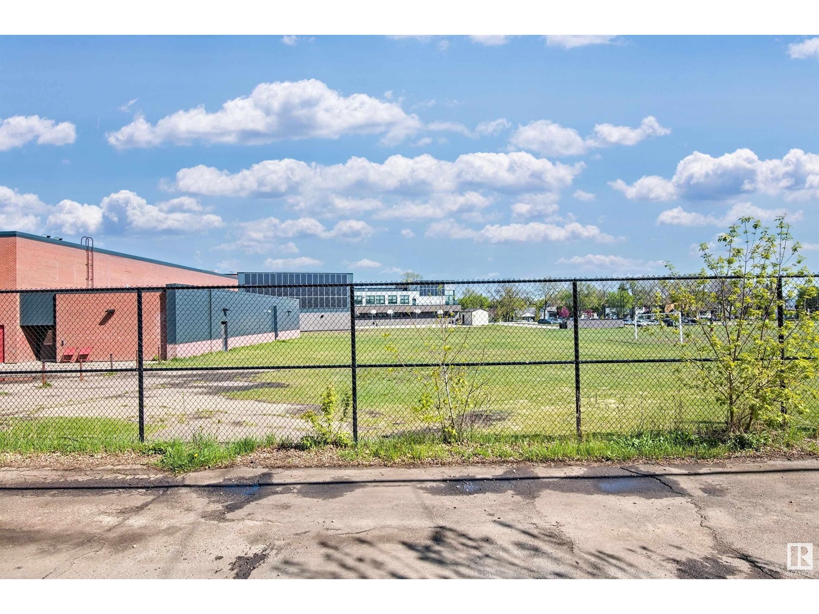 Property at 9736 73 AV NW image 3