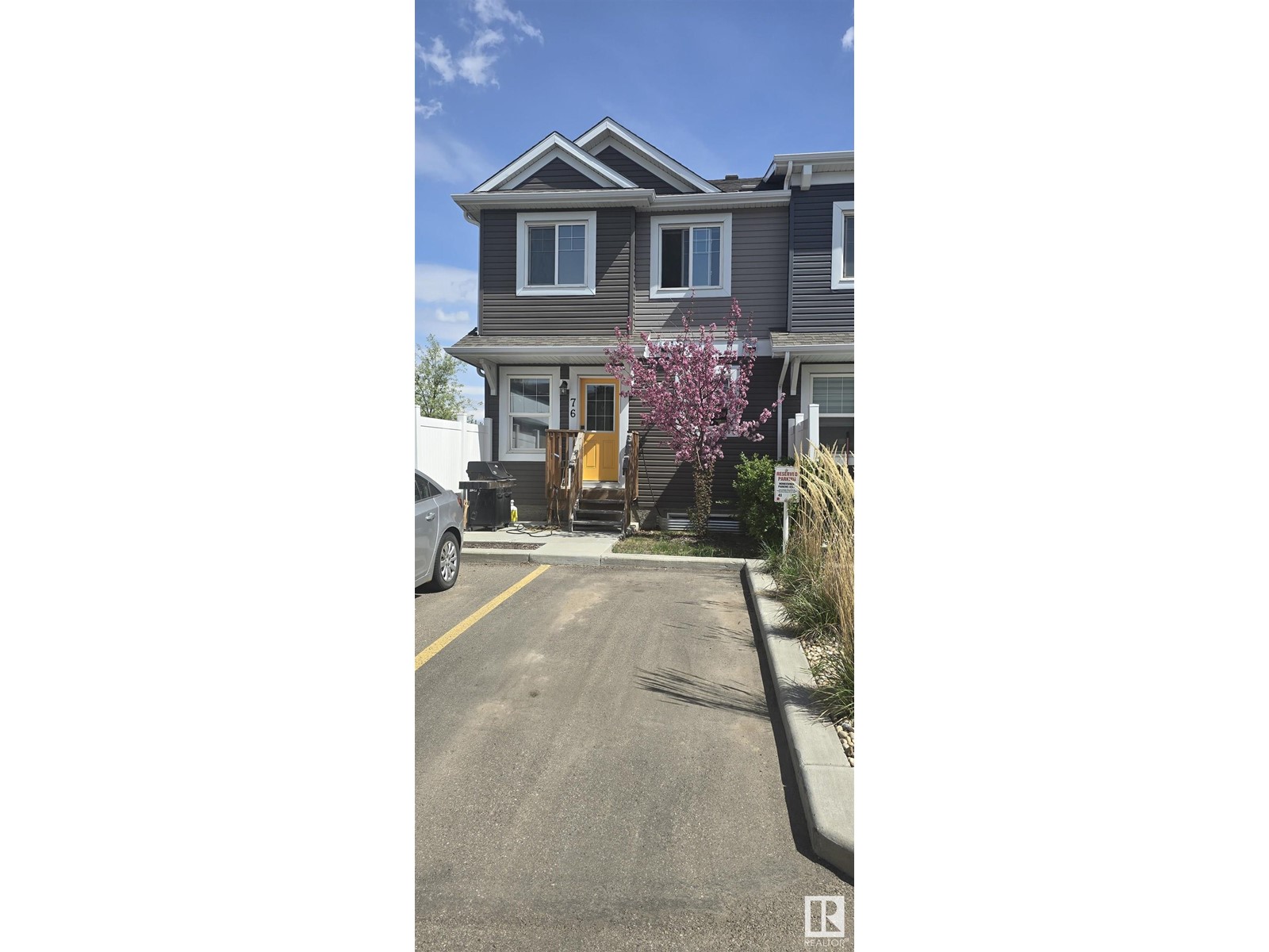 Property at #76 330 BULYEA RD NW image 3