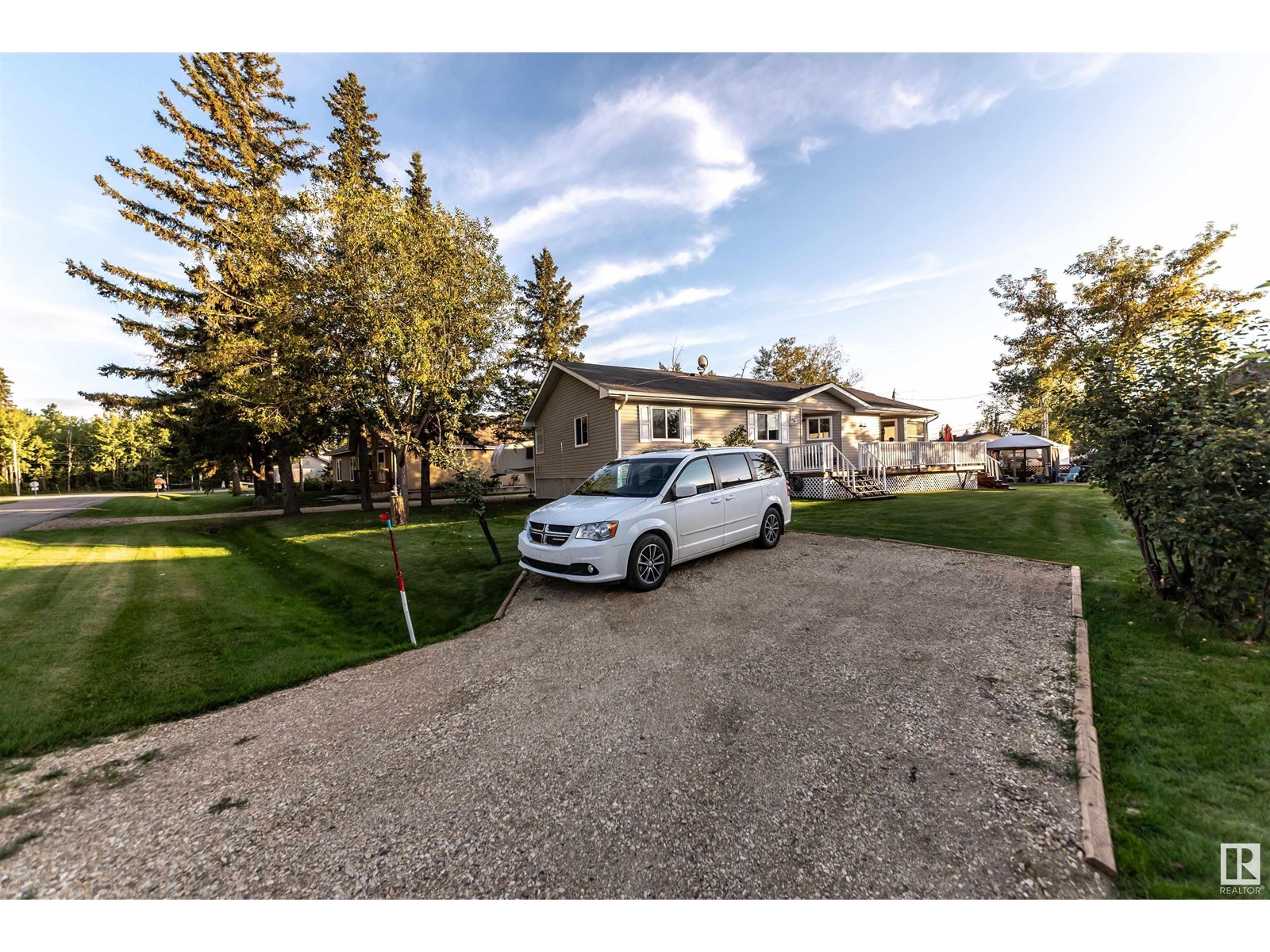 4916 56 St, Rural Lac Ste. Anne County, Alberta  T0E 0A0 - Photo 2 - E4436617