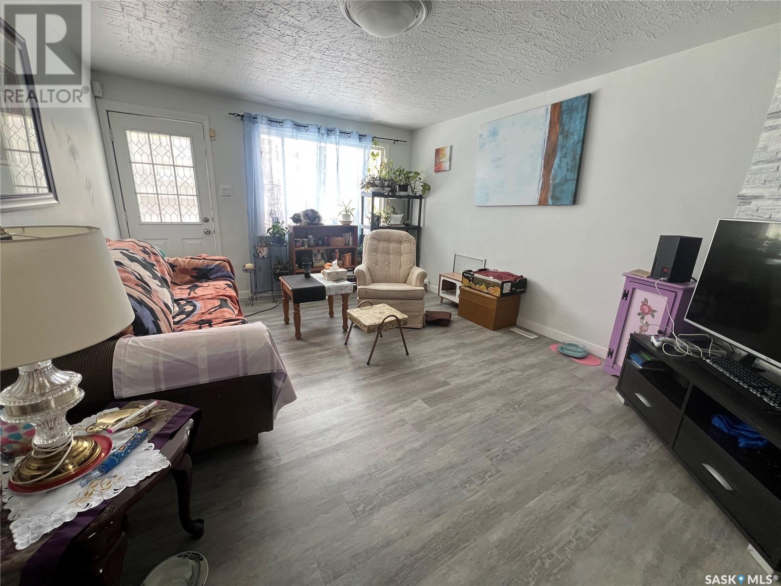 Property at 225 Ottawa AVENUE S image 4