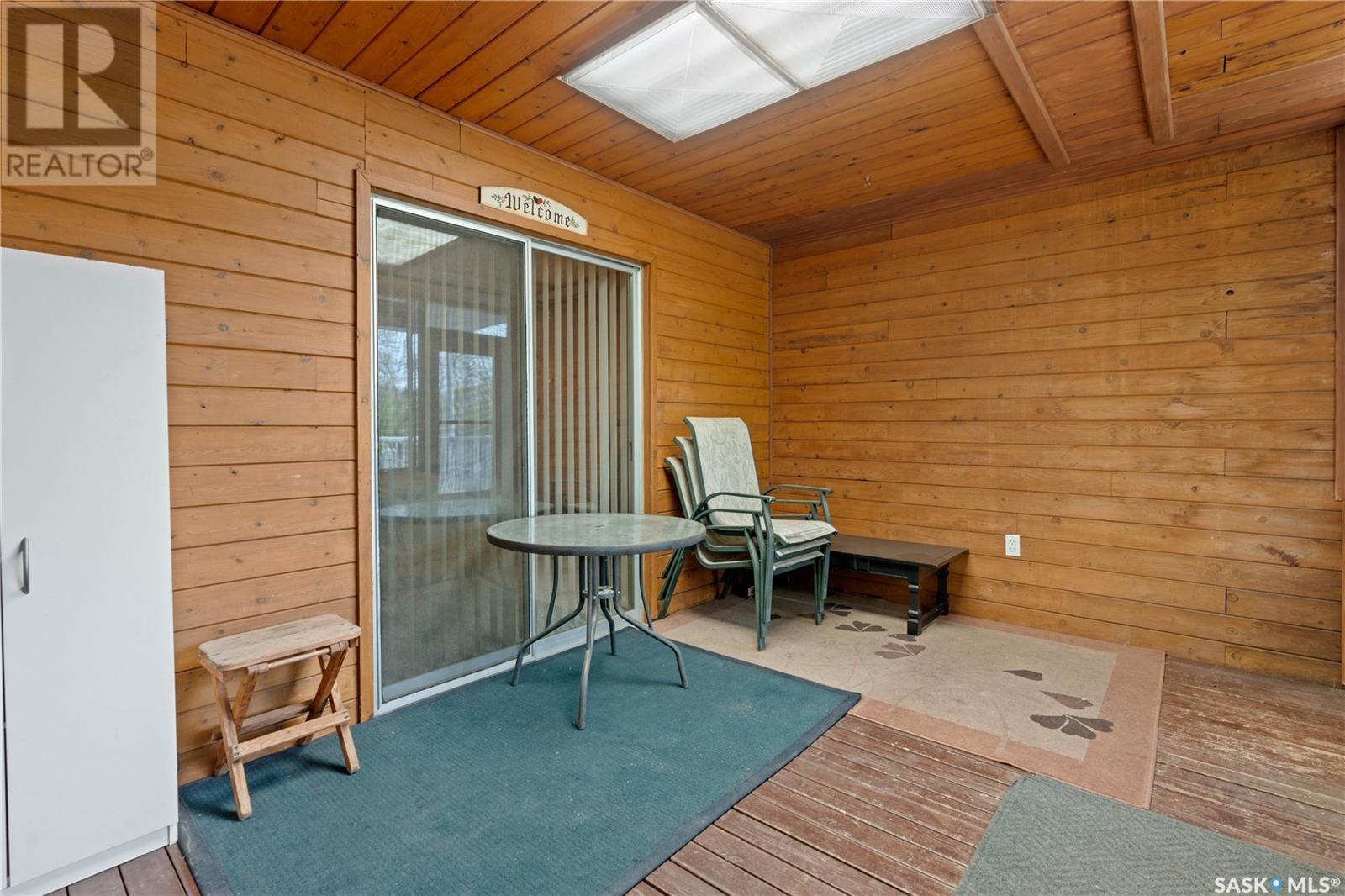 Property at 122 Lakeshore DRIVE image 3