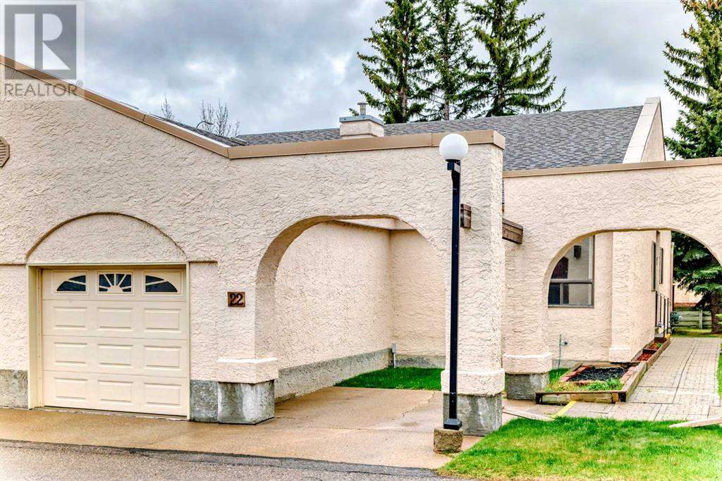 Property at 22 Sandarac Circle NW image 2