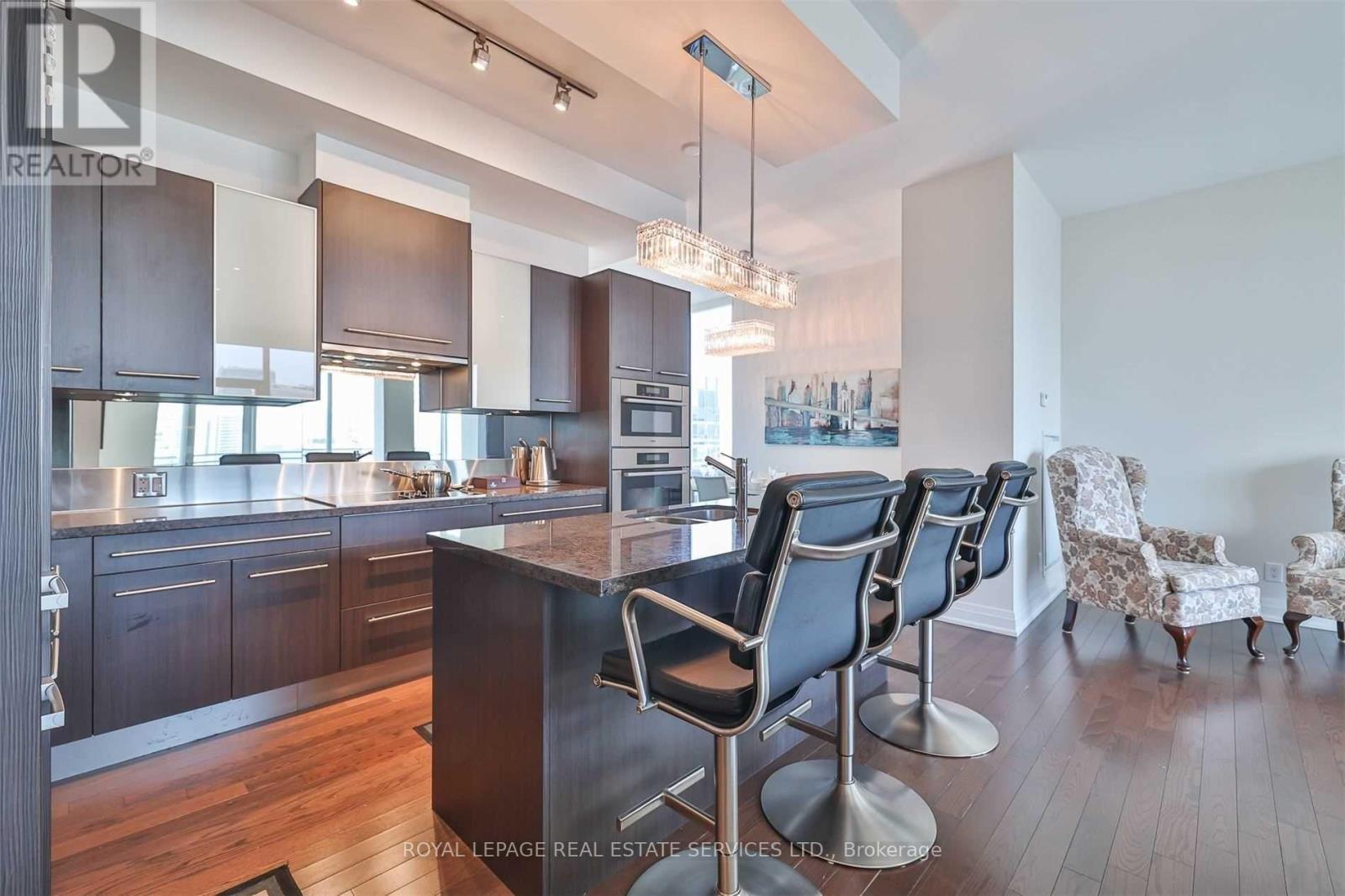4406 - 80 John Street, Toronto, Ontario  M5V 3X4 - Photo 9 - C12150813