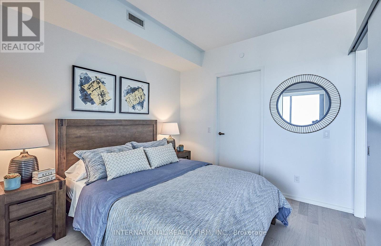 3805 - 16 Bonnycastle Street, Toronto, Ontario  M5A 4M6 - Photo 9 - C12150934