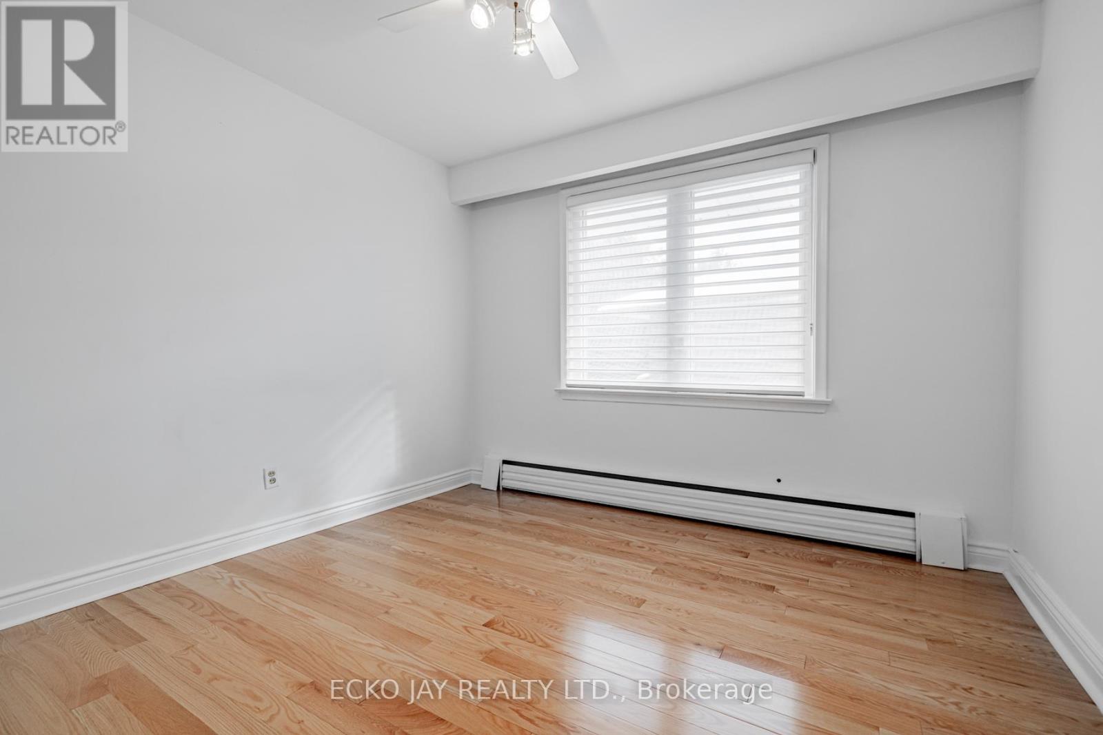 15 Comet Court, Toronto, Ontario  M4A 2H2 - Photo 13 - C12151000