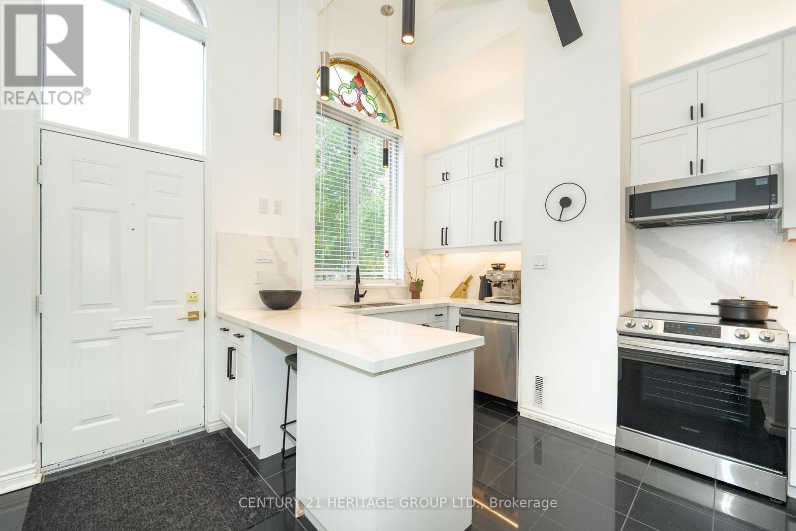 5 - 280 Sherbourne Street, Toronto, Ontario  M5A 2S1 - Photo 4 - C12151015