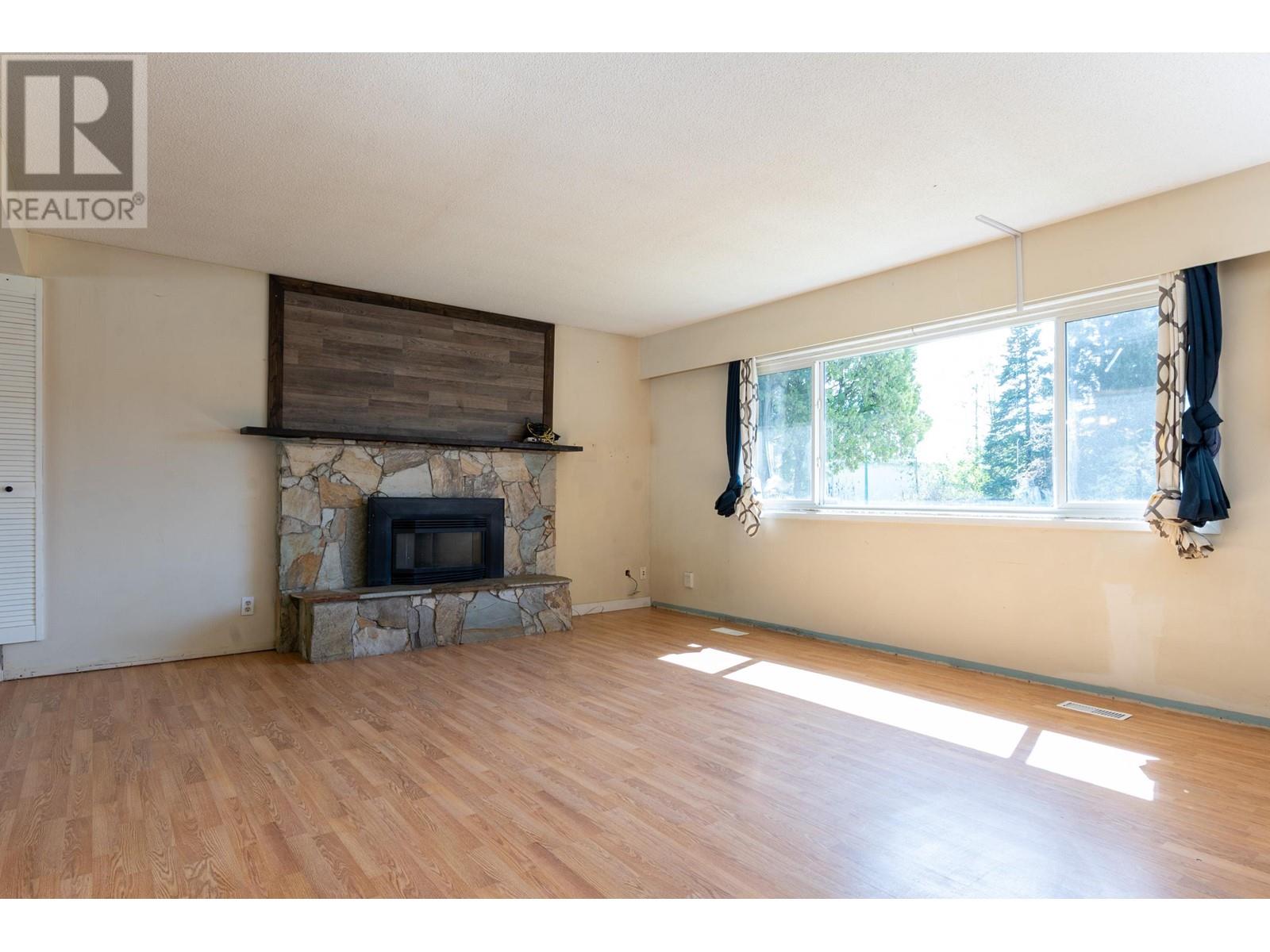 1084 Babine Street, Prince George, British Columbia  V2M 3X4 - Photo 2 - R3003256