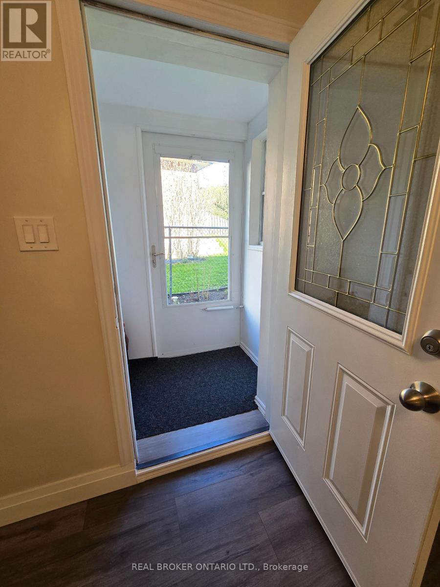 Main - 60 Heatherside Drive, Toronto, Ontario  M1W 1T7 - Photo 2 - E12150917