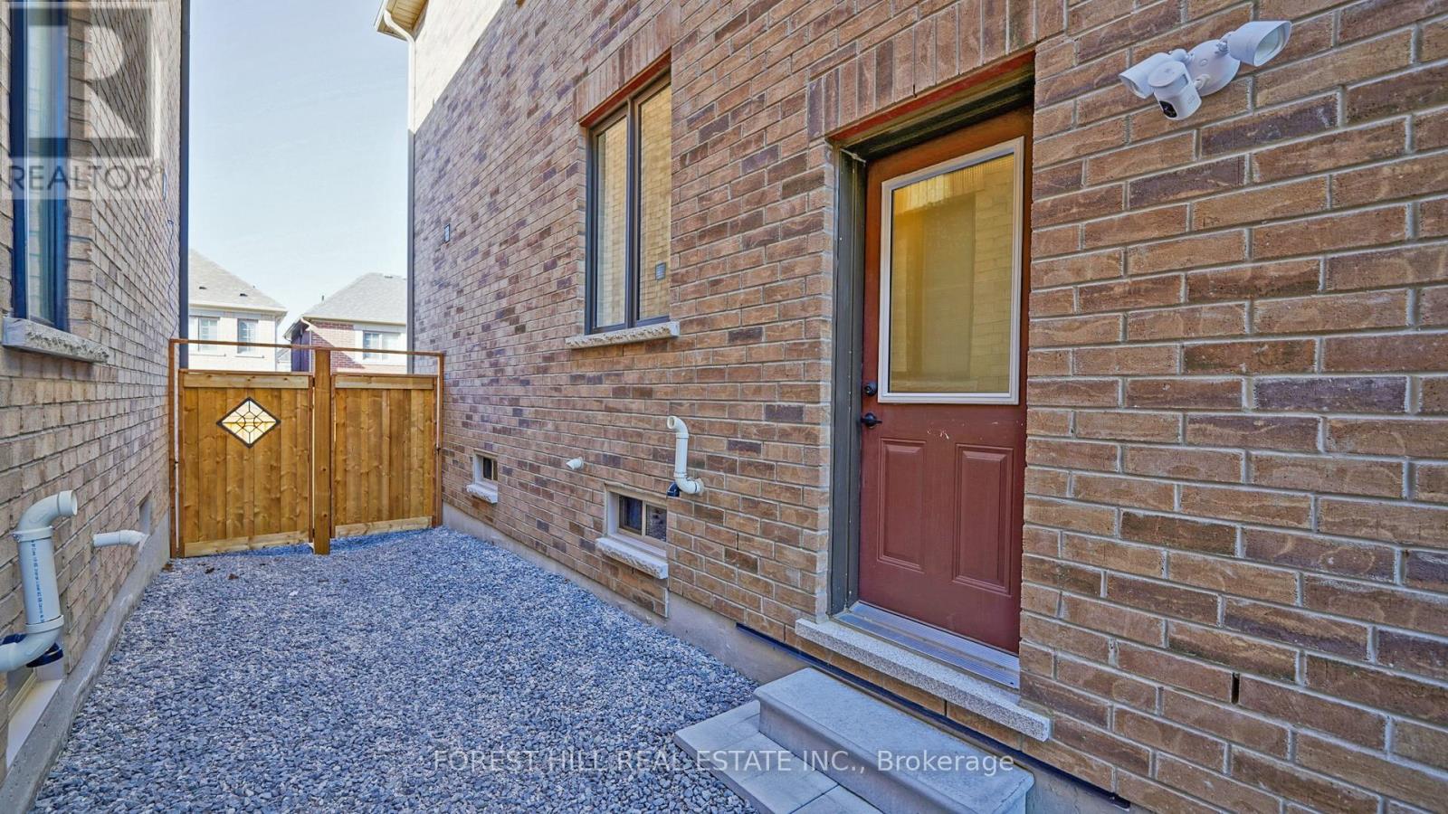 24 Vickery Street, Whitby, Ontario  L1P 0L2 - Photo 31 - E12150918