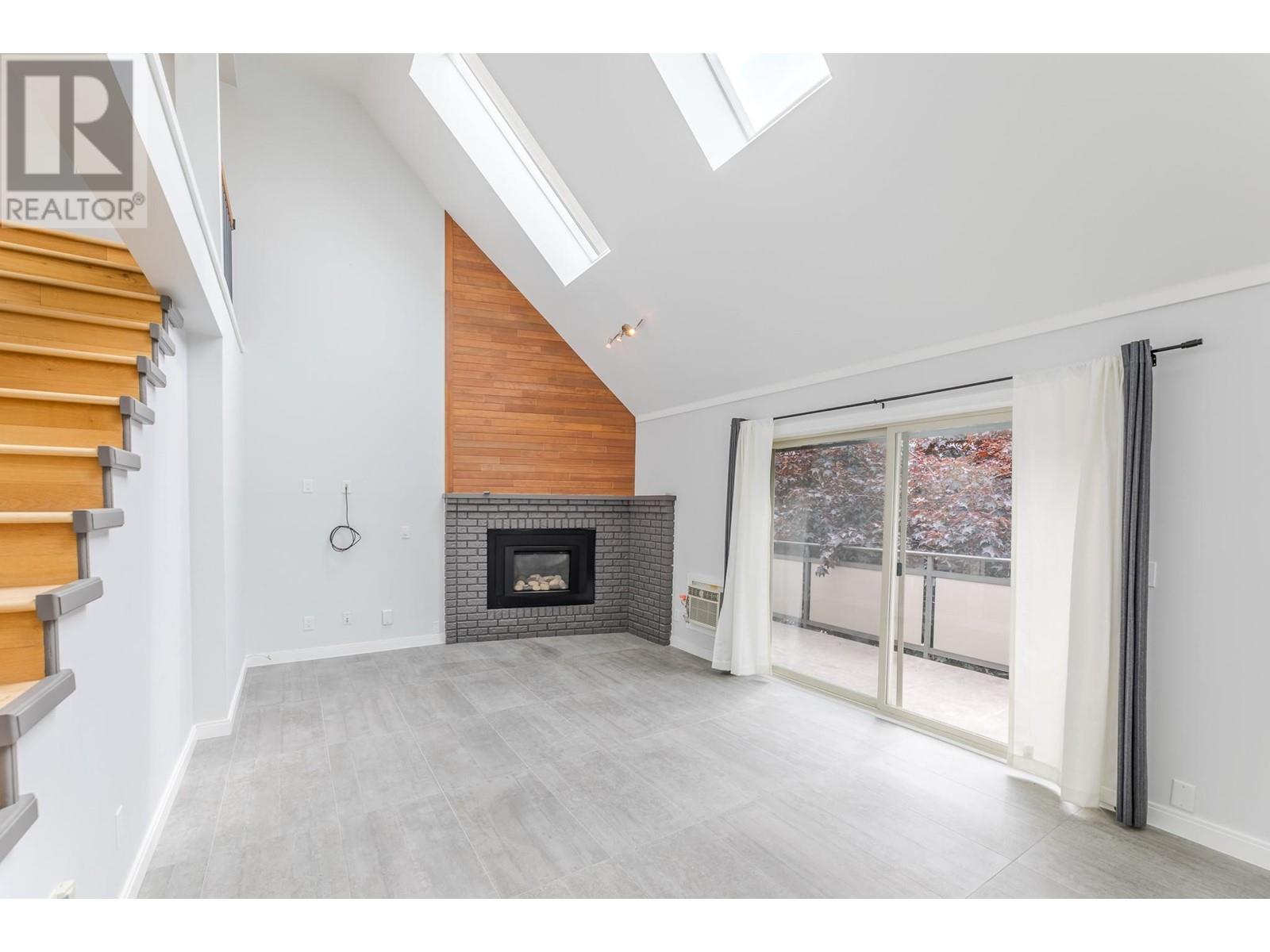 335 Churchill Avenue Unit# 201, Penticton, BC V2A1C9