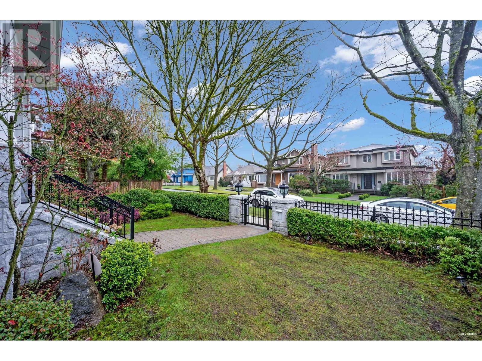 1737 W 63rd Avenue, Vancouver, British Columbia  V6P 2H7 - Photo 3 - R3003196