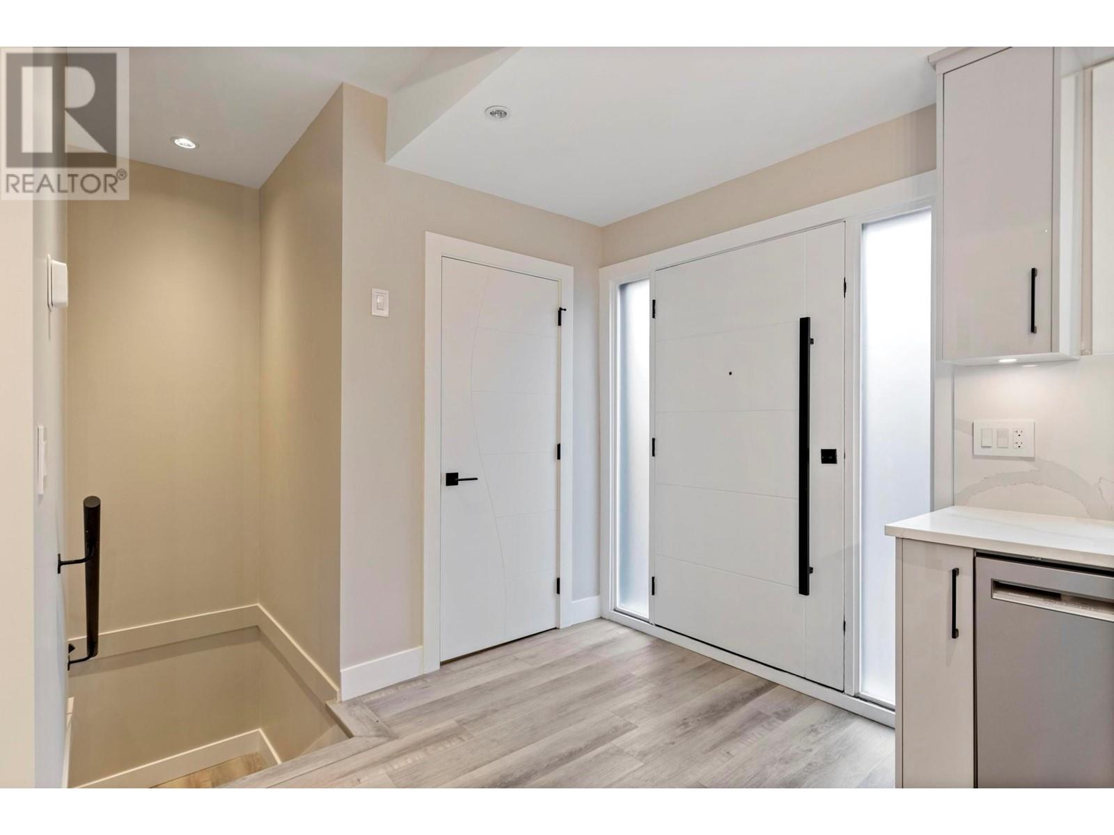1520 Lakeview Street, Kelowna, British Columbia  V1Y 6R5 - Photo 28 - 10347690