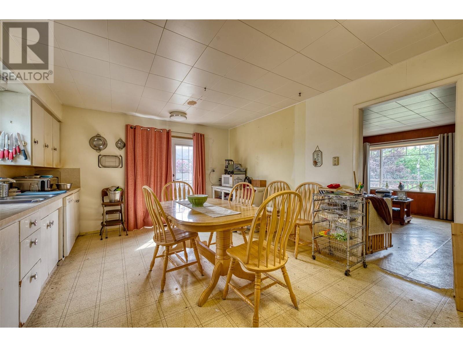 4356 Highland Park Road, Armstrong, British Columbia  V0E 1B4 - Photo 31 - 10348073