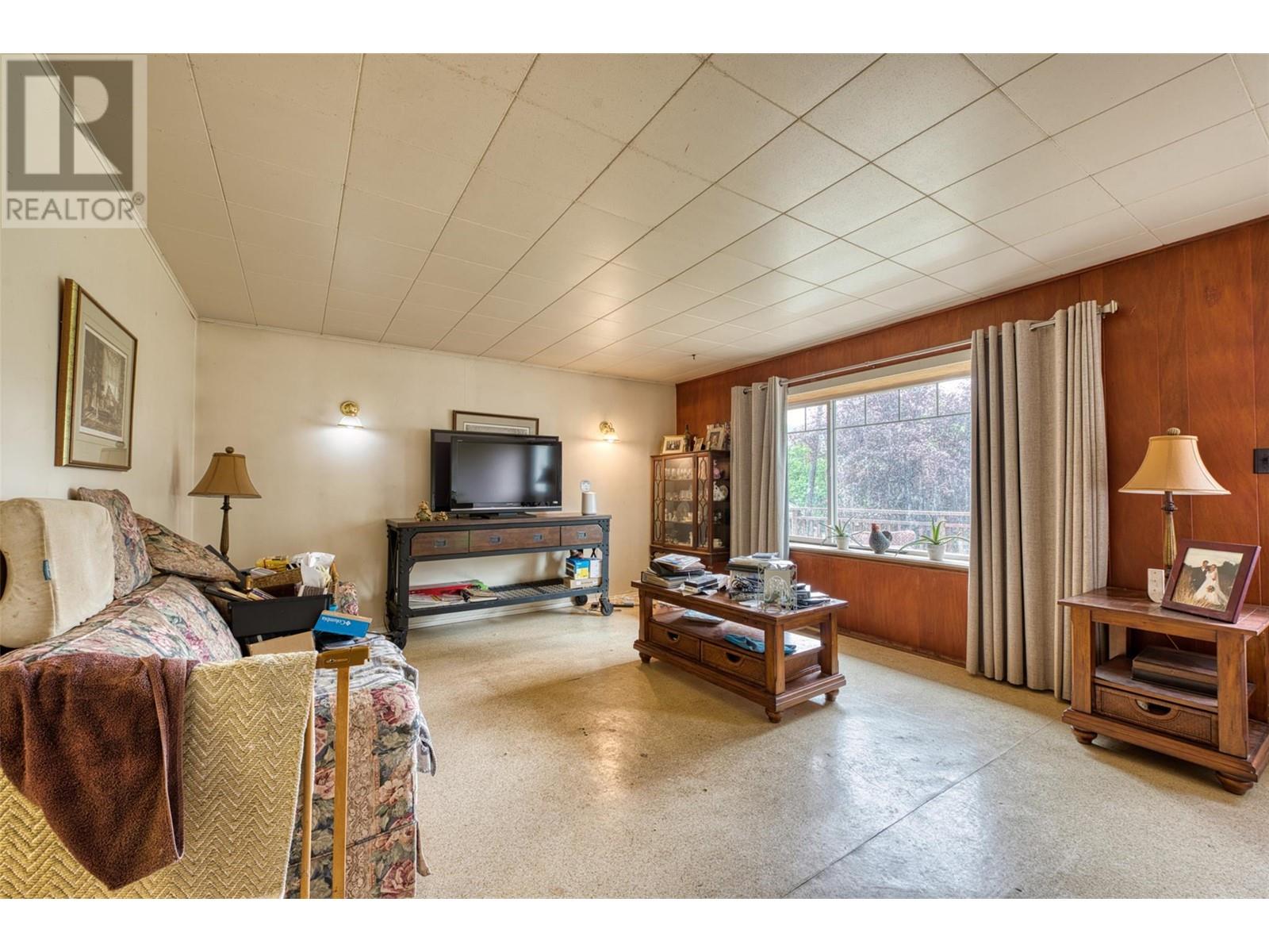 4356 Highland Park Road, Armstrong, British Columbia  V0E 1B4 - Photo 22 - 10348073