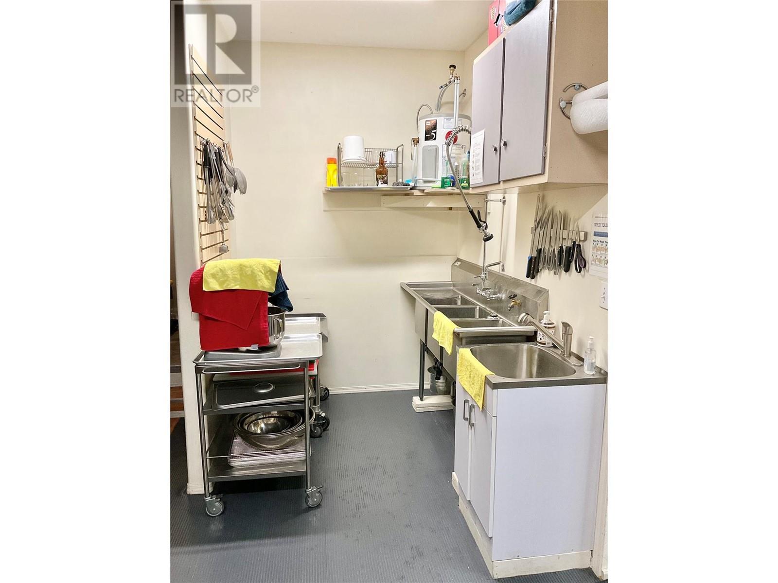 318 Copper  S Avenue, Greenwood, British Columbia  V0H 1J0 - Photo 19 - 10348096