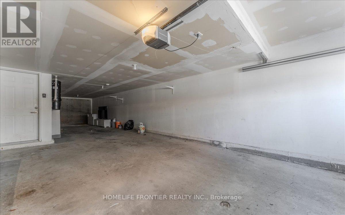 32 - 1331 Major Mackenzie Drive, Vaughan, Ontario  L6A 4W4 - Photo 28 - N12150937