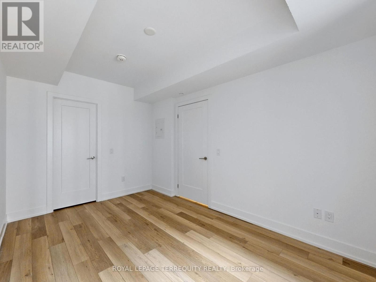 701 - 8 Cedarland Drive, Markham, Ontario  L6G 0H4 - Photo 11 - N12150992