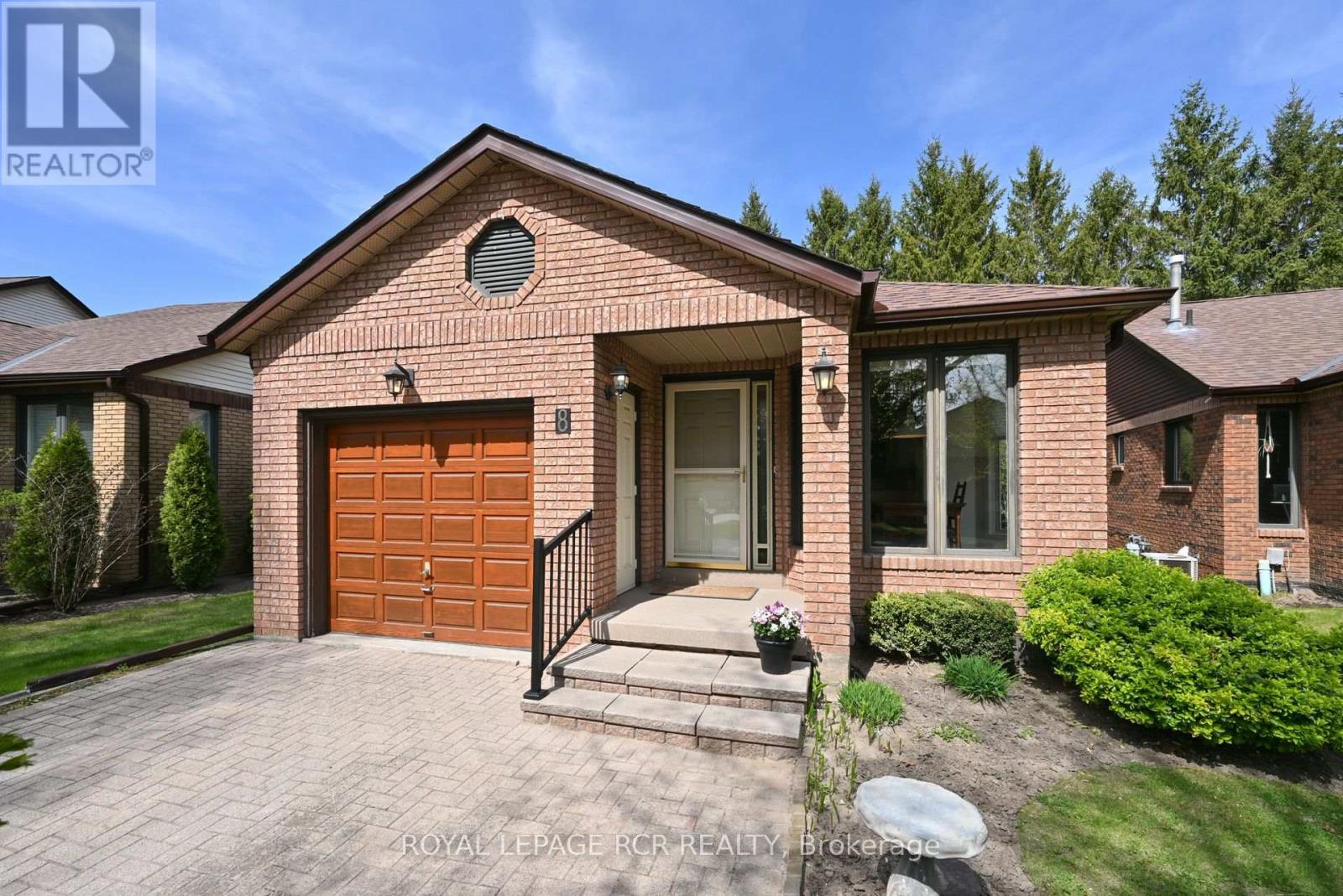 Property at 8 GREEN BRIAR ROAD image 4