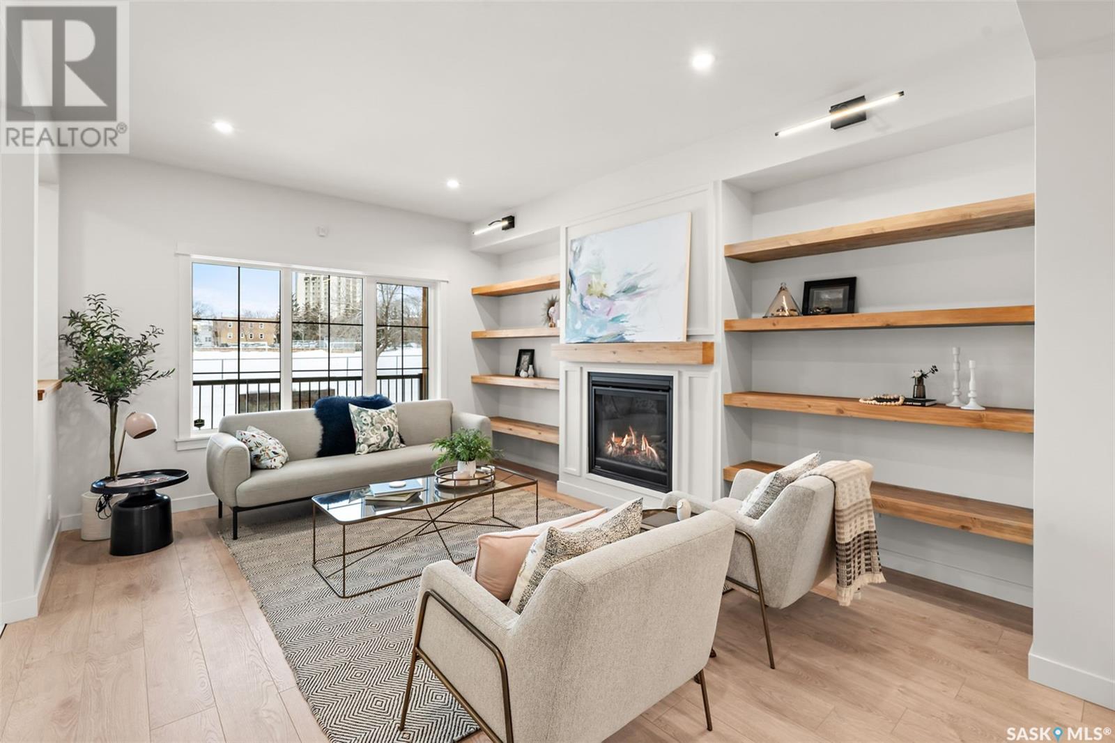 Property at 113 Bottomley AVENUE N image 3