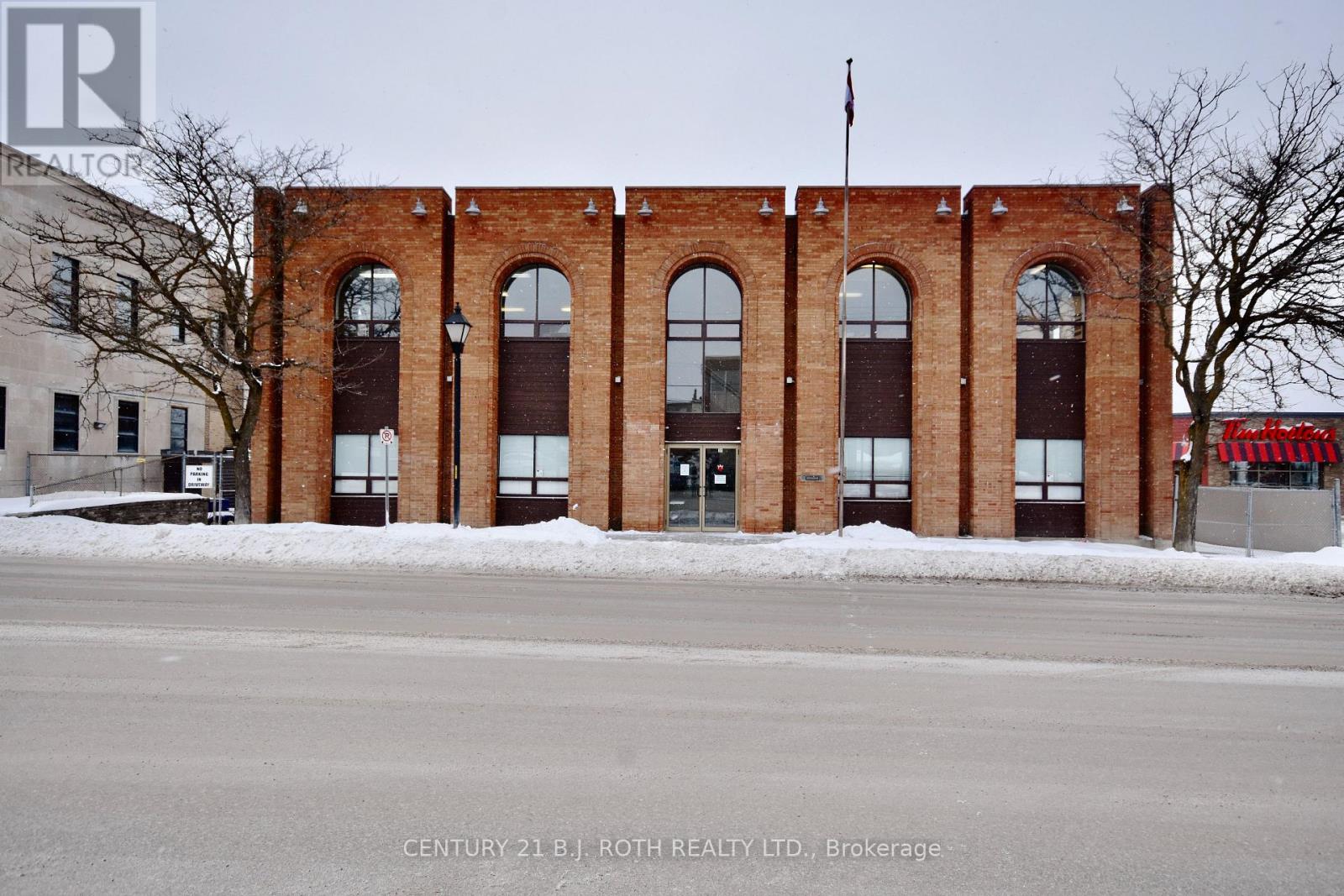 Property at 31 COLBORNE STREET E image 1
