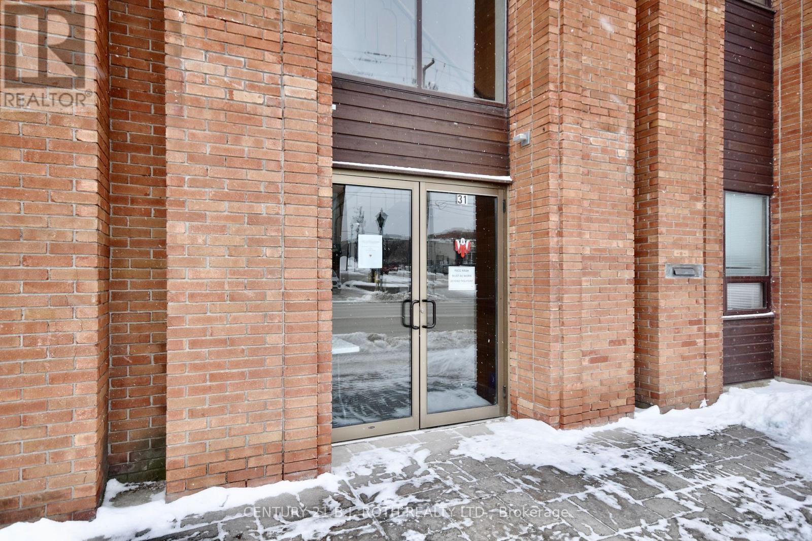 Property at 31 COLBORNE STREET E image 3