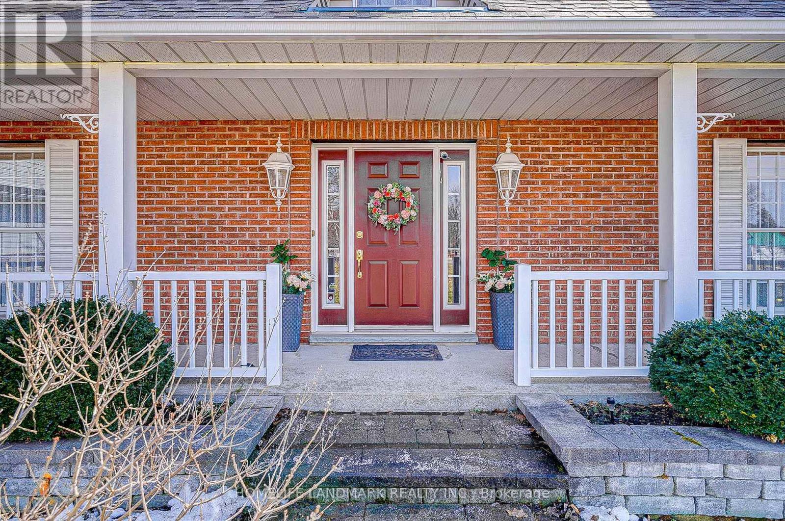 4085 Lawton Lane, Ramara, Ontario  L3V 6H7 - Photo 4 - S12151022