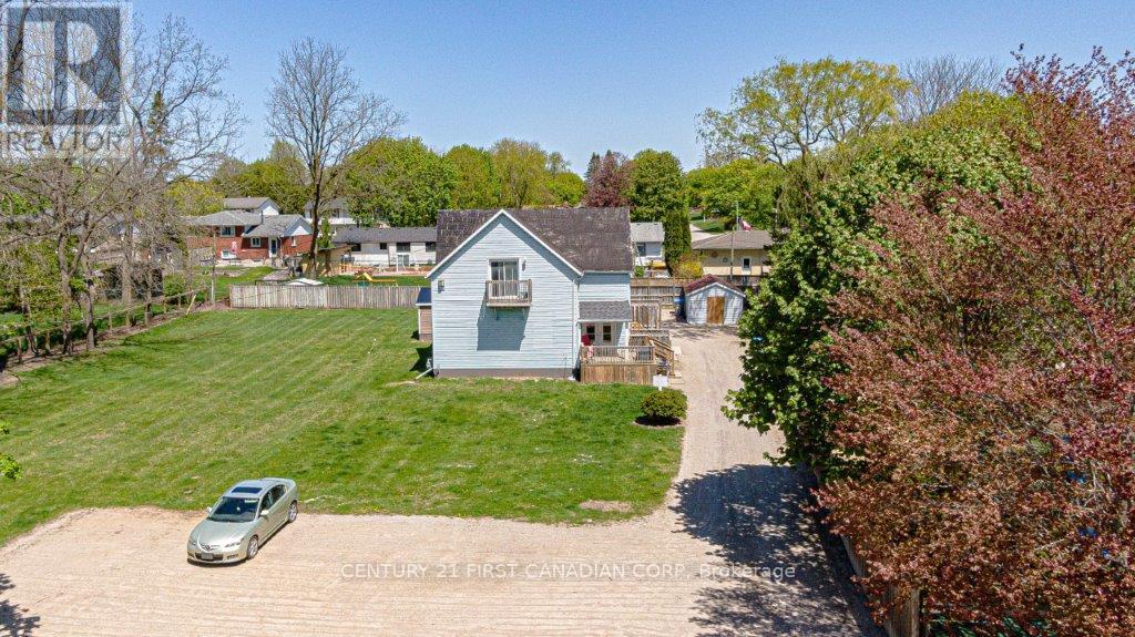431 Albert Street, Strathroy-Caradoc, Ontario  N7G 1W8 - Photo 12 - X12151064