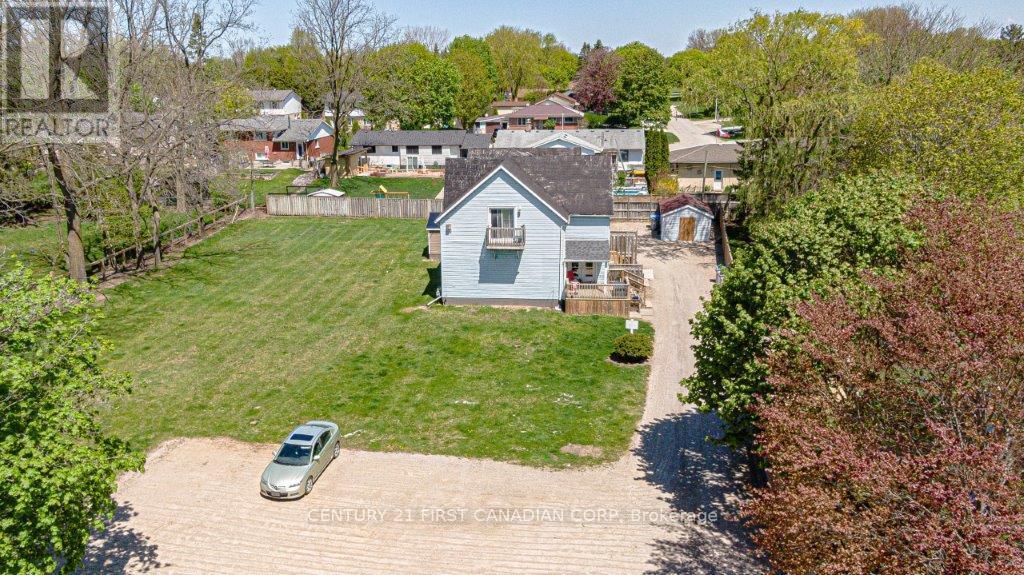 431 Albert Street, Strathroy-Caradoc (Nw), Ontario  N7G 1W8 - Photo 13 - X12151064