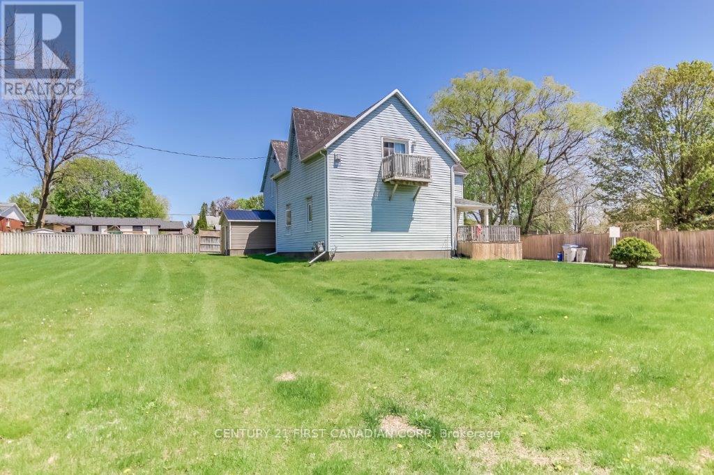 431 Albert Street, Strathroy-Caradoc (Nw), Ontario  N7G 1W8 - Photo 9 - X12151064