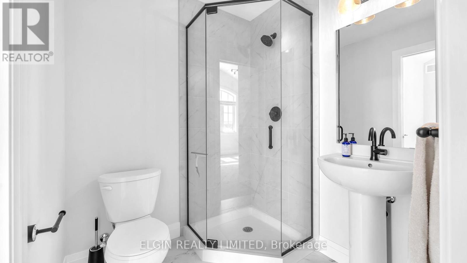 54 Optimist Drive, Southwold, Ontario  N5P 0G4 - Photo 27 - X12151204