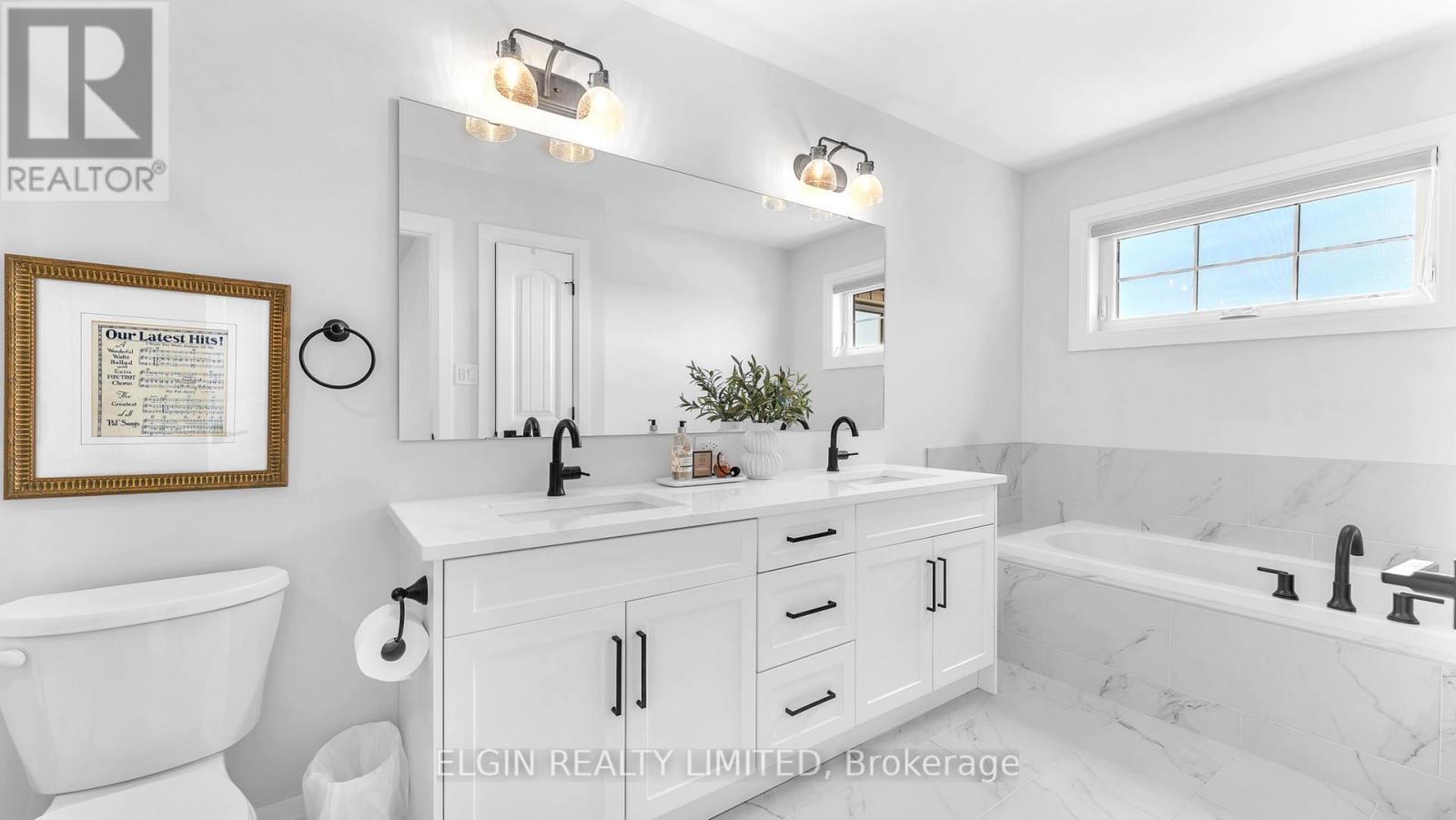 54 Optimist Drive, Southwold, Ontario  N5P 0G4 - Photo 31 - X12151204